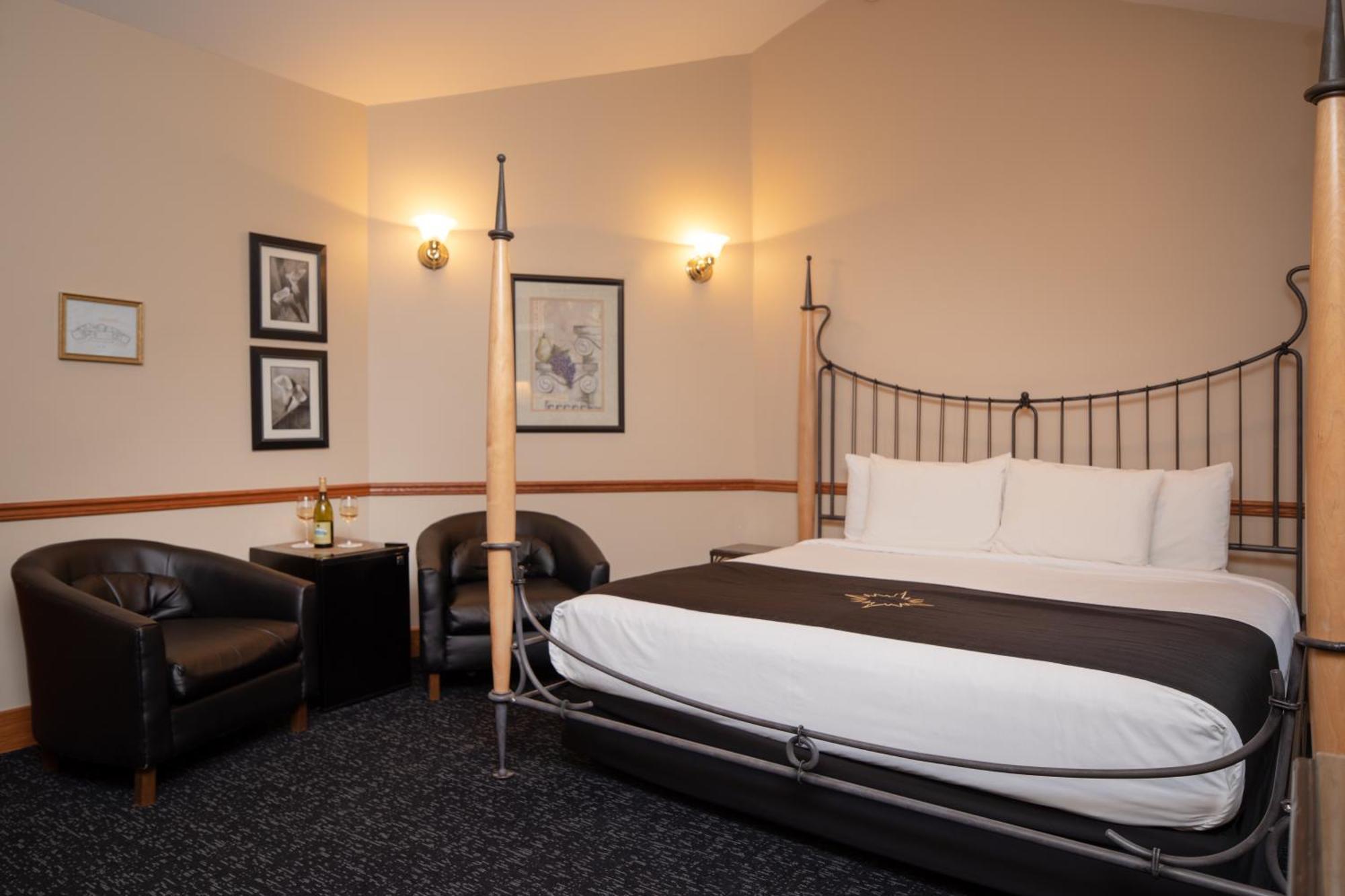 Inn At Black Star Farms Suttons Bay Экстерьер фото